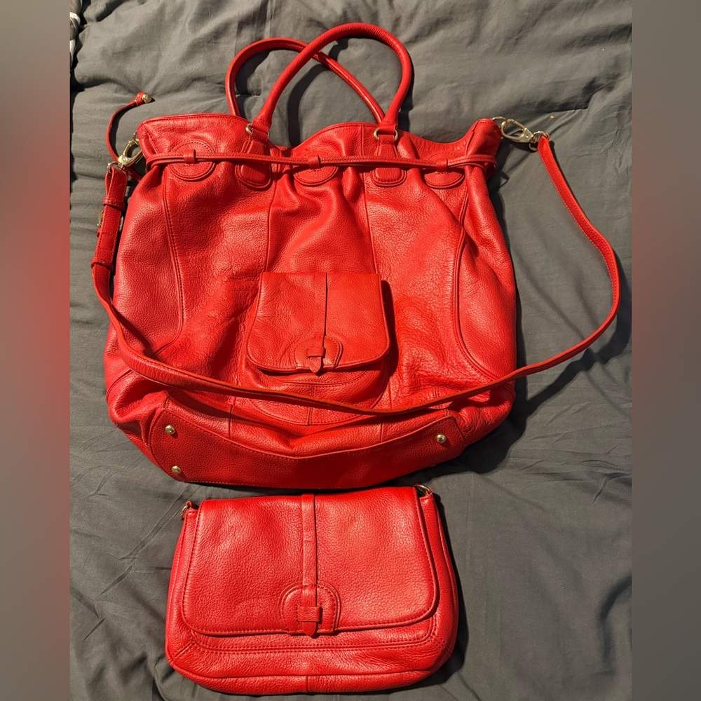 Isaac Mizarhi leather purse set